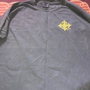 Comfortable long sleeve tee